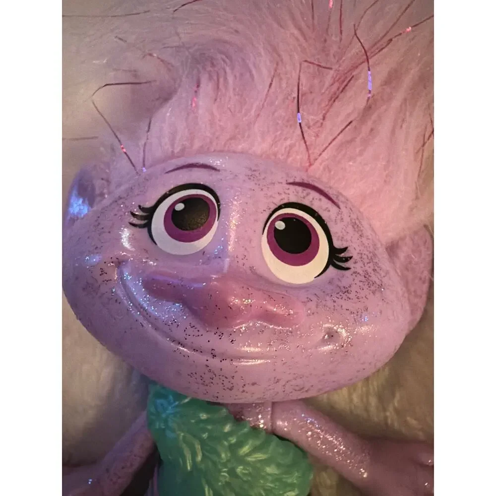 2015 DreamWorks Trolls Gia Grooves Purple Glitter Doll Pink Hair Hasbro 5